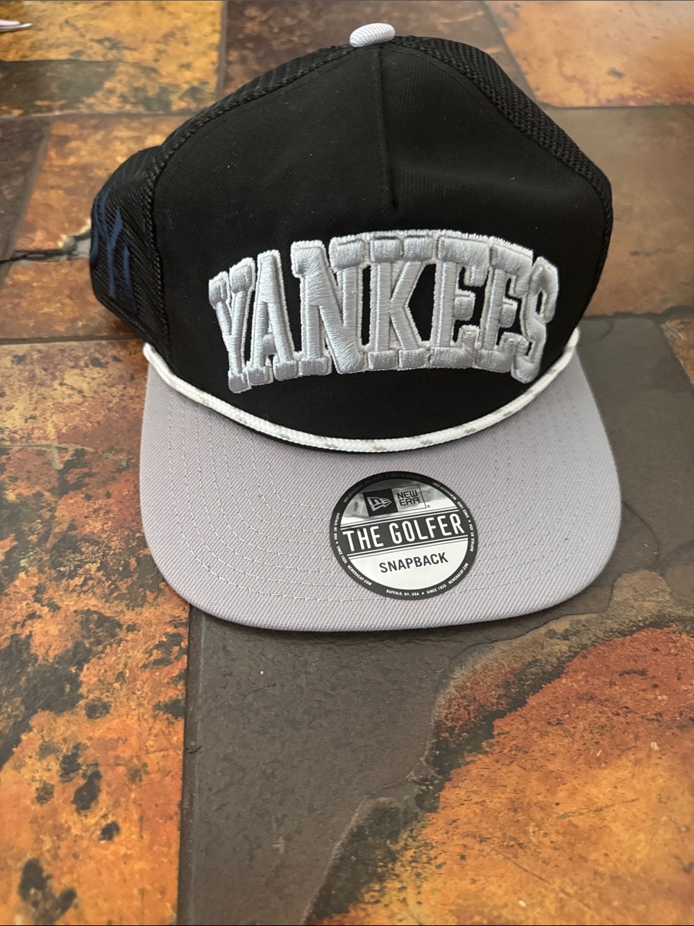 New Era Yankees Snapback Hat in Black & Gray with White Trim